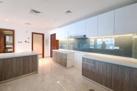 Townhouse til leje i Tourist Club Area, Abu Dhabi, UAE 4 soveværelser, 235.9 kvm № 507026 - foto 6