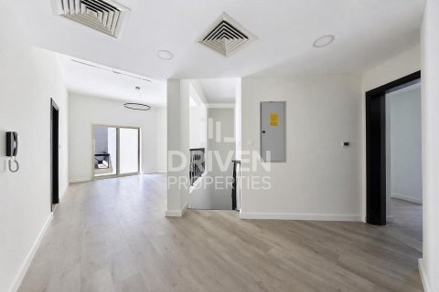 Al Barsha、Dubai、UAE にあるヴィラの賃貸物件 4ベッドルーム、326.83 m2、No768626 - 写真 3