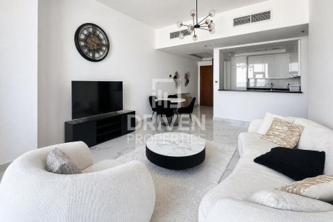 Apartman u Business Bay, Dubai, UAE 1 spavaća soba, 90.39 m2 Br. 768624 - fotografija 2