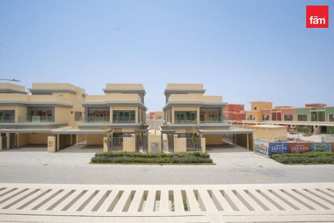 Kuća u nizu u gradu Dubai, UAE 4 spavaće sobe, 144 m2 Br. 739101 - Slika 6