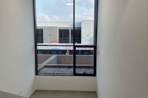 Tilal City, Sharjah, BAE’de satılık sıra ev 3 yatak odası, 231.2 m&sup2; No 572731 - fotoğraf 6