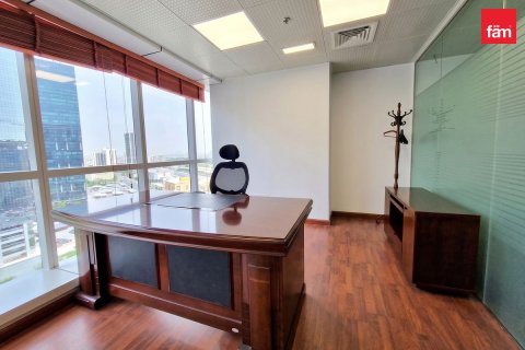 Office in Dubai, UAE 100 sq.m. № 703890 - photo 6