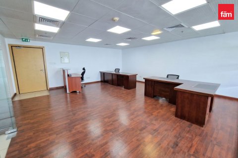 Office in Dubai, UAE 100 sq.m. № 703890 - photo 12