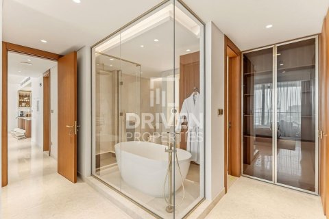 Apartment in Palm Jumeirah, Dubai, UAE 2 bedrooms, 130.62 sq.m. № 765367 - photo 10