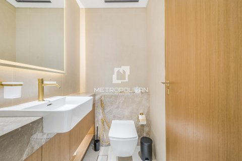 Business Bay, Dubai, BAE’de kiralık daire 2 yatak odası, 122 m² No 663587 - fotoğraf 14