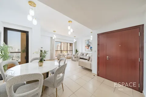 Huoneisto Jumeirah Beach Residence, Dubai, Arabiemiraatit 2 makuuhuonetta, 120 m2 № 738004