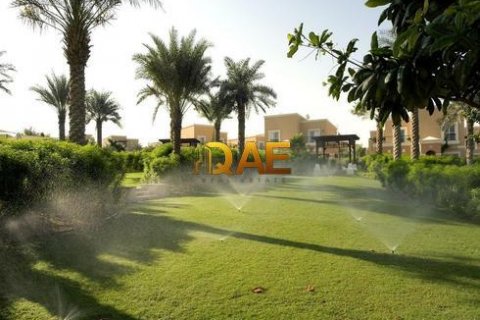 Vila di Dubai Silicon Oasis, UAE 5 bilik tidur, 509.6 meter persegi № 443715 - foto 9