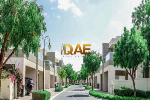 Vila di Dubai Silicon Oasis, UAE 5 bilik tidur, 509.6 meter persegi № 443715 - foto 14