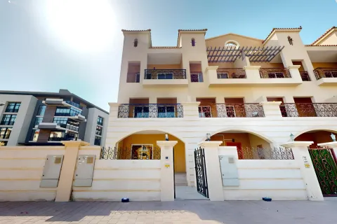 Rekkehus i Jumeirah Village Circle, Dubai, Emiratene 4 soverom, 376 kvm nr. 688433