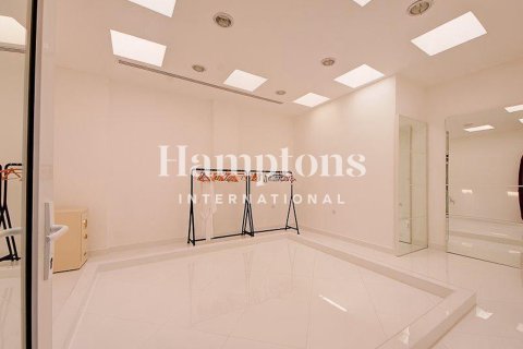 Vila v Emirates Hills, Dubai, SAE 7 spální, 1723.71947491 m2 č. 716132 - Fotografia 15