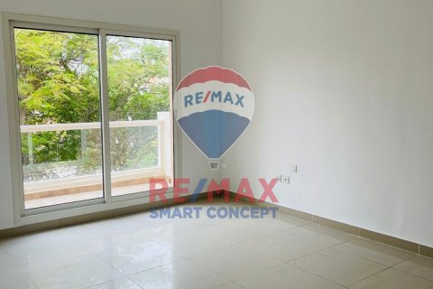 Huvila Al Reef, Abu Dhabi, Arabiemiraatit 5 makuuhuonetta, 323.2 m2 № 580516 - kuva 2