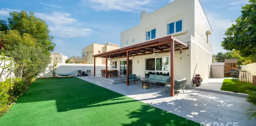 Villa sa Meadows, Dubai, UAE 4 silid-tulugan, 321 sq.m. № 737999