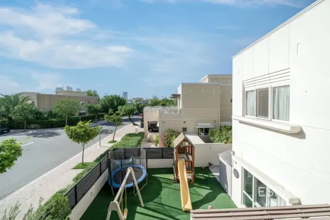 Villa sa Meadows, Dubai, UAE 4 silid-tulugan, 321 sq.m. № 737999 - larawan 17