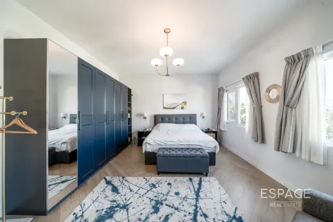 Villa sa Meadows, Dubai, UAE 4 silid-tulugan, 321 sq.m. № 737999 - larawan 8