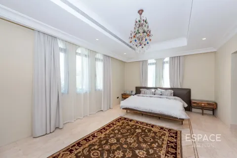 Villa te koop in Palm Jumeirah, Dubai, VAE 6 slaapkamers, 650 vr.m., nr 737997 - foto 5