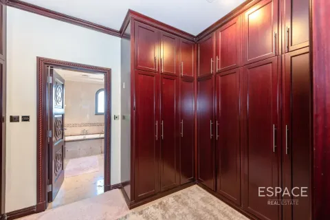 Villa te koop in Palm Jumeirah, Dubai, VAE 6 slaapkamers, 650 vr.m., nr 737997 - foto 12