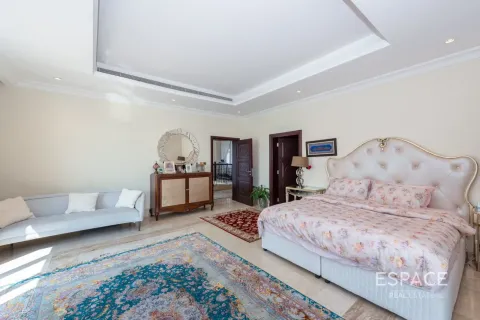 Villa te koop in Palm Jumeirah, Dubai, VAE 6 slaapkamers, 650 vr.m., nr 737997 - foto 11