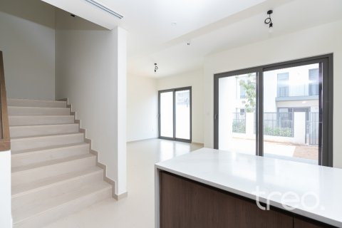 Casa urbana para arrendamento em Tilal Al Ghaf, Dubai, EAU 3 quartos, 199 m2 № 753803 - foto 4