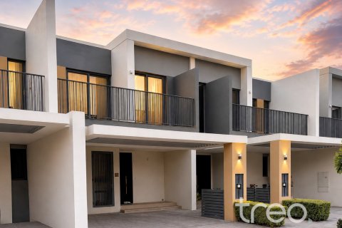 Maison de ville à Tilal Al Ghaf, Dubai, EAU: 3 chambres, 199 m2 № 753803
