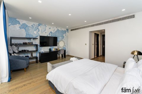 Villa te koop in Dubai, VAE 6 slaapkamers, 993.3 vr.m., nr 340795 - foto 18