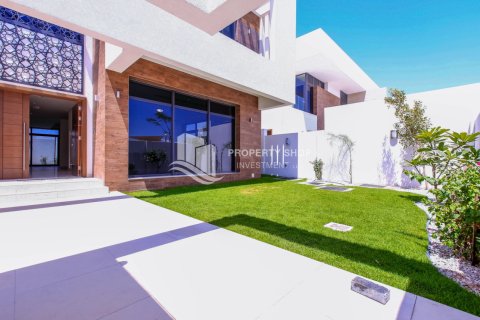 Villa on the Yas Island, Abu Dhabi, UAE 5 bedrooms, 413 sq.m. № 716992 - photo 3