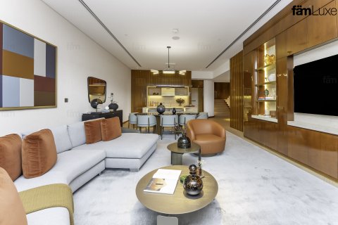 Dupleks në Dubai, Emiratet e Bashkuara Arabe 4 dhoma gjumi, 516.1 m2. № 691181 - Foto 8