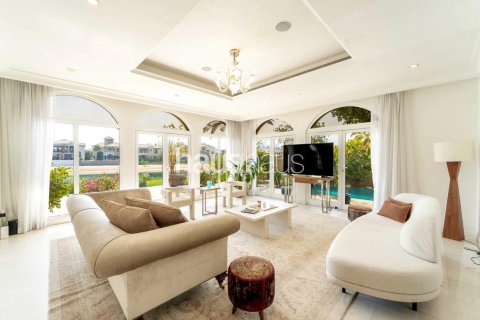 Villa i Palm Jumeirah, Dubai, UAE 4 sovrum, 724 kvm Nr. 626616