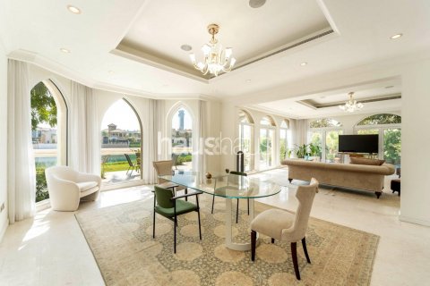 Vila v Palm Jumeirah, Dubai, SAE 4 spálne, 724 m2 č. 626616 - Fotografia 4