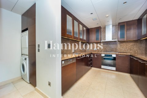 Apartman u gradu Burj Khalifa, Dubai, UAE 2 spavaće sobe, 165.17967594 m2 Br. 719801 - Slika 4