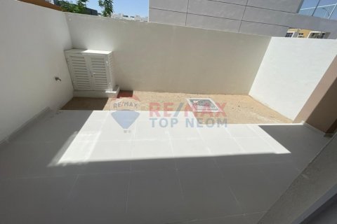 Vila di Dubai, UEA 4 kamar tidur, 112.2 m2 nomor 578647 - foto 11