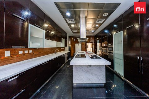 Villa para arrendamento em Dubai, EAU 8 quartos, 1723.7 m2 № 691259 - foto 18