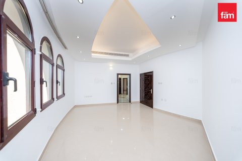 Villa para arrendamento em Dubai, EAU 8 quartos, 1723.7 m2 № 691259 - foto 10