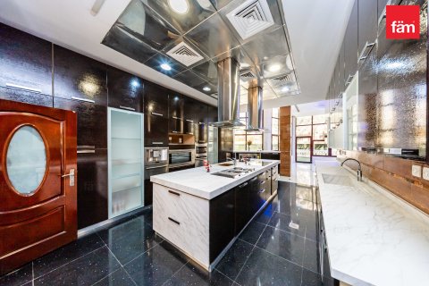 Villa para arrendamento em Dubai, EAU 8 quartos, 1723.7 m2 № 691259 - foto 15