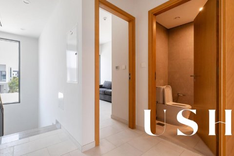 Dubai Land, Dubai, UAE의 판매용 타운하우스 침실 3개, 161제곱미터 번호 620449 - 사진 19
