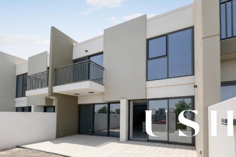 Σπίτι σε Dubai Land, Dubai, ΗΑΕ 3 υπνοδωμάτια, 161 τ.μ. Αρ. 620449
