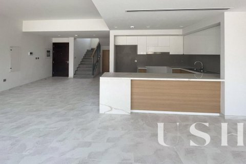 Villa in Dubai Land, Dubai, UAE 3 bedrooms, 161 sq.m. № 620646 - photo 19