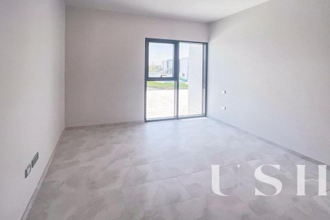 Villa in Dubai Land, Dubai, UAE 3 bedrooms, 161 sq.m. № 620646 - photo 5