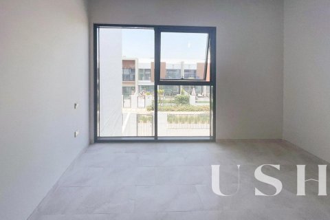 Vila u gradu Dubai Land, Dubai, UAE 3 spavaće sobe, 161 m2 Br. 620646