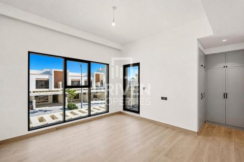 Radový dom v Damac Lagoons, Dubai, SAE 4 spálne, 143.91 m2 č. 762609 - Fotografia 11