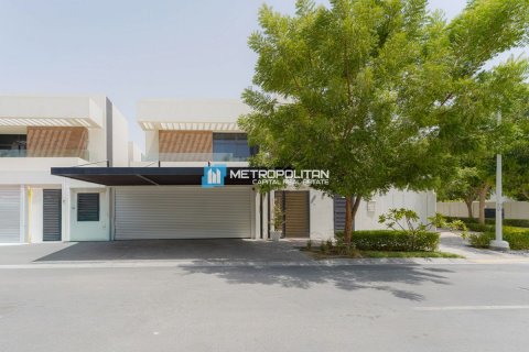 Vila na Yas Island, Abu Dhabi, SAE 5 ložnice, 670.6 m² Č.: 632102