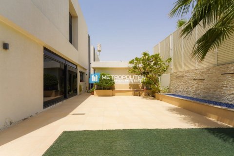 Vila na Yas Island, Abu Dhabi, SAE 5 spální, 670.6 m2 č. 632102 - Fotografia 3