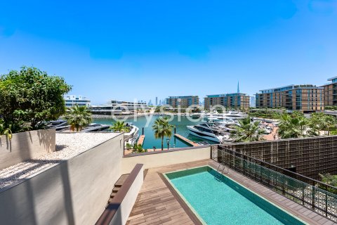 Wohnung in Jumeirah, Dubai, VAE: 2 Schlafzimmer, 180 m2 Nr. 600300