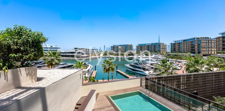 Lägenhet i Jumeirah, Dubai, UAE 2 sovrum, 180 kvm Nr. 600300