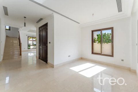 Villa in Arabian Ranches, Dubai, UAE 4 bedrooms, 317.91 sq.m. № 753637 - photo 3