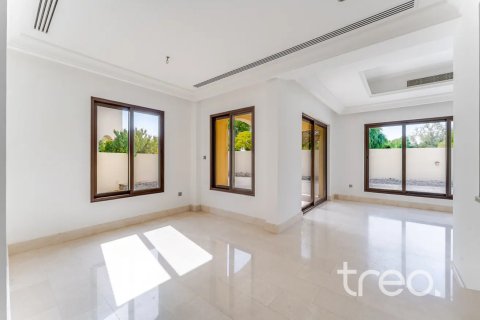 Villa in Arabian Ranches, Dubai, UAE 4 bedrooms, 317.91 sq.m. № 753637 - photo 2