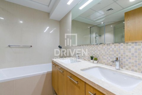 Lägenhet till försäljning i Downtown Dubai (Downtown Burj Dubai), Dubai, UAE 2 sovrum, 120.03 kvm Nr. 762419 - fotografi 14