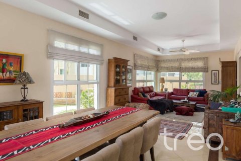 Зняти в оренду віллу в Мудон, Дубай, ОАЕ 3 спальні, 332.04м2, № 733521 - фото 23
