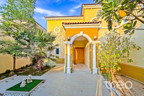 Villa in Jumeirah Park, Dubai, UAE 4 bedrooms, 314.01 sq.m. № 733520