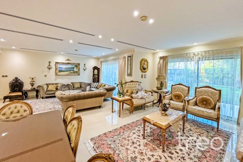 Jumeirah Park, Dubai, UAE의 임대용 빌라 침실 4개, 314.01제곱미터 번호 733520 - 사진 4