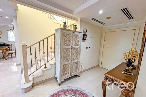 Jumeirah Park, Dubai, UAE의 임대용 빌라 침실 4개, 314.01제곱미터 번호 733520 - 사진 15